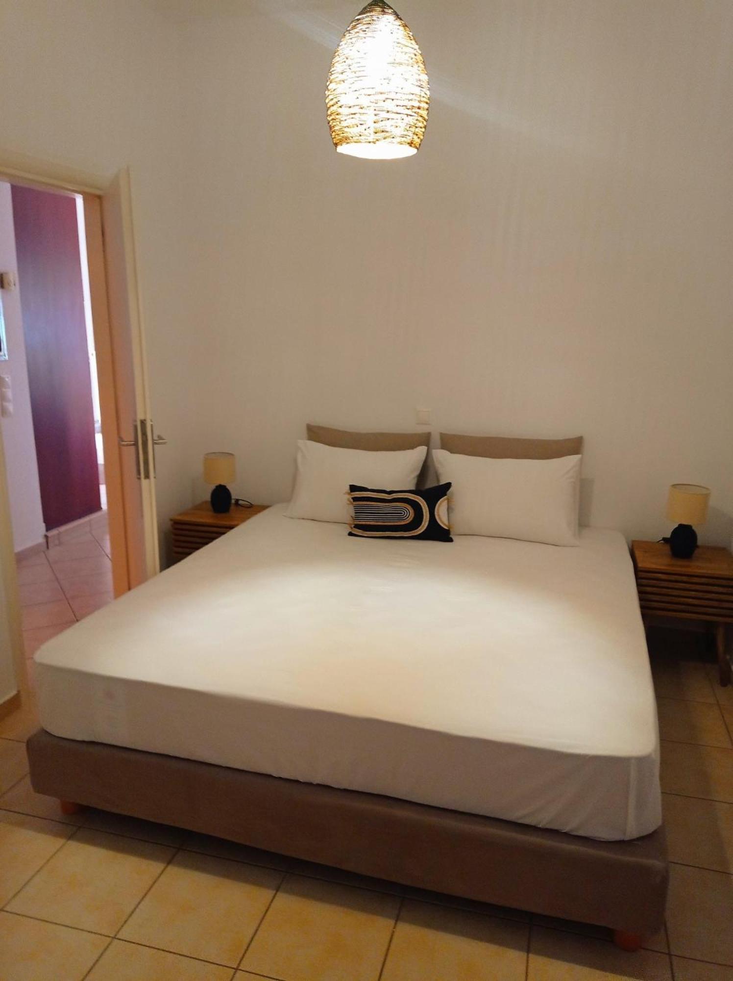 Sonema Seaside Apt Ханя Екстериор снимка
